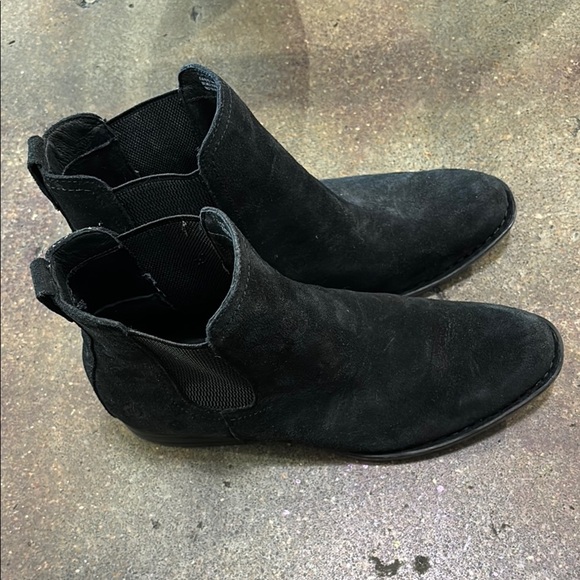 Born Boots - Picture 2 of 4